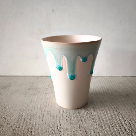 Ｎ９９５　水指　『萩焼』『天龍窯　服部要萩造』『一重口水指』　共箱　茶道具 茶道具 水指 水差 志戸呂焼 黒矢筈口 廣前心斎作 塗蓋 川瀬表完作