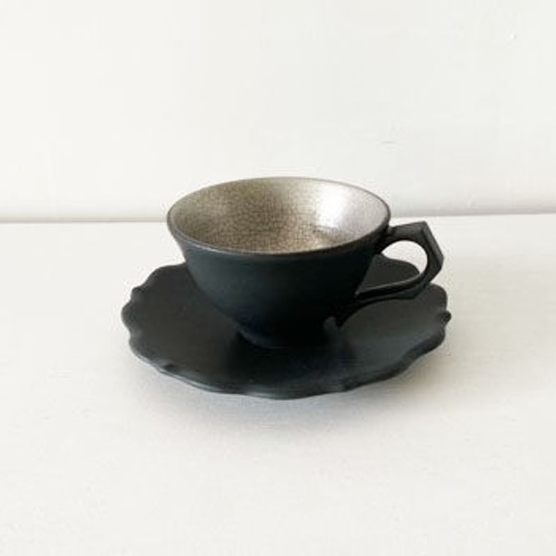 凛花カップ＆ソーサー シルバー×ブラック | 天龍窯 オンラインストア
