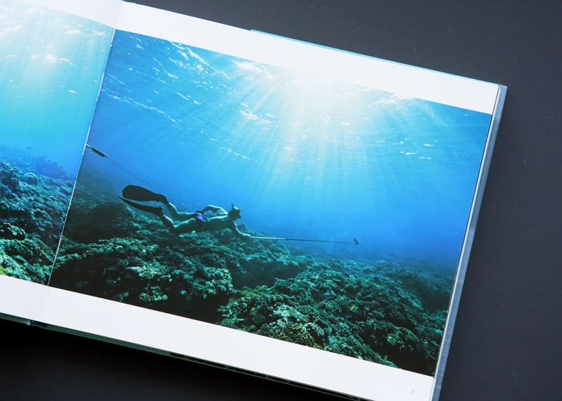 写真集『海人 ─ 八重山の海を歩く』西野嘉憲・著（平凡社） Photo