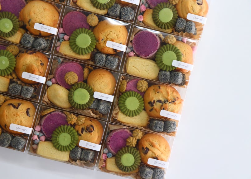 お楽しみお菓子BOX | Stunning Leo