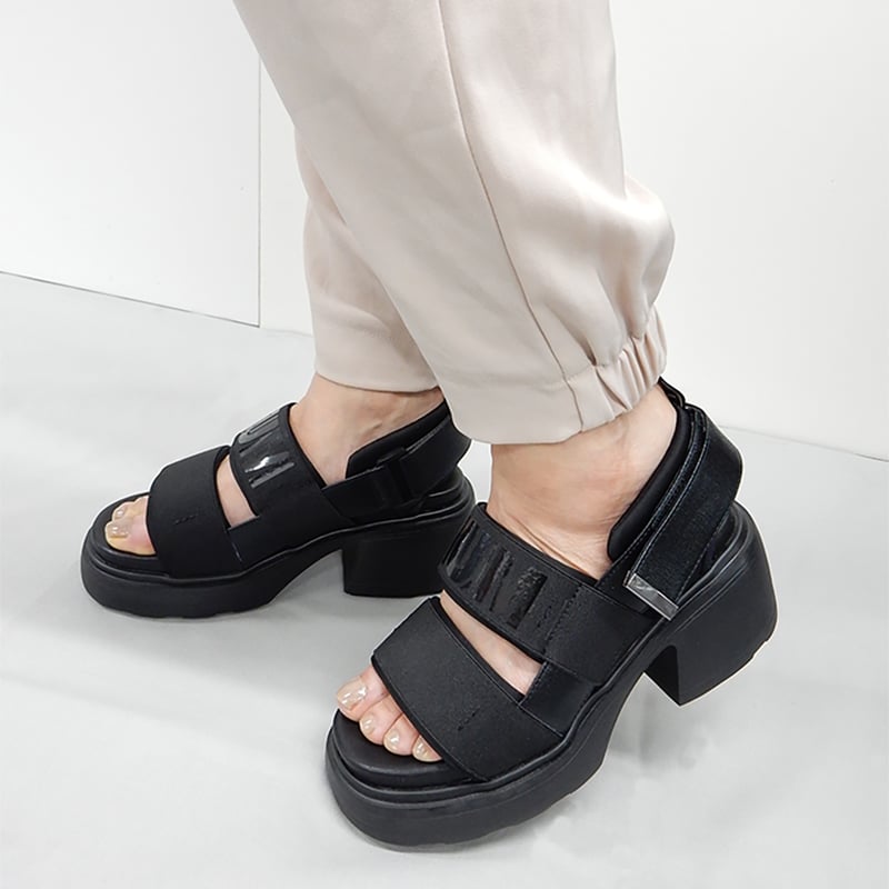 7422 MUMM LOGO CHUNKY HEELS SANDAL | MUUM
