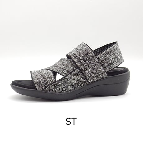 6895  RUBBER BELT SANDALS