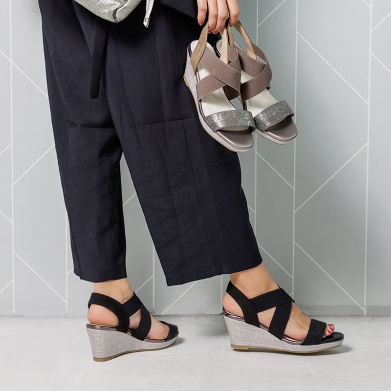 XJ5260 CROSS BELT WEDGE SOLE SANDALS | MUUM XJ5260 CROSS BELT WEDGE SOLE SANDALS | MUUM