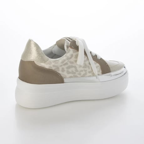 WX1802  METAL STAR LACEUP SNEAKERS