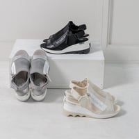 WX2104 MUUM LOGO FLYKNIT SANDAL