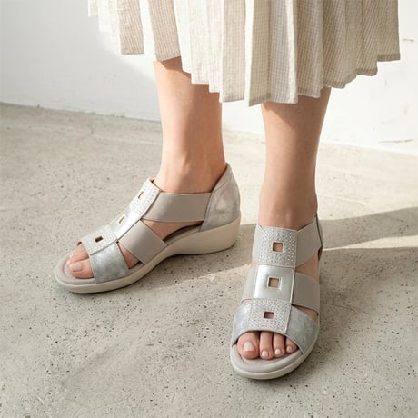 XJ6897  SQUARE BIJOU LUBBER SANDALS