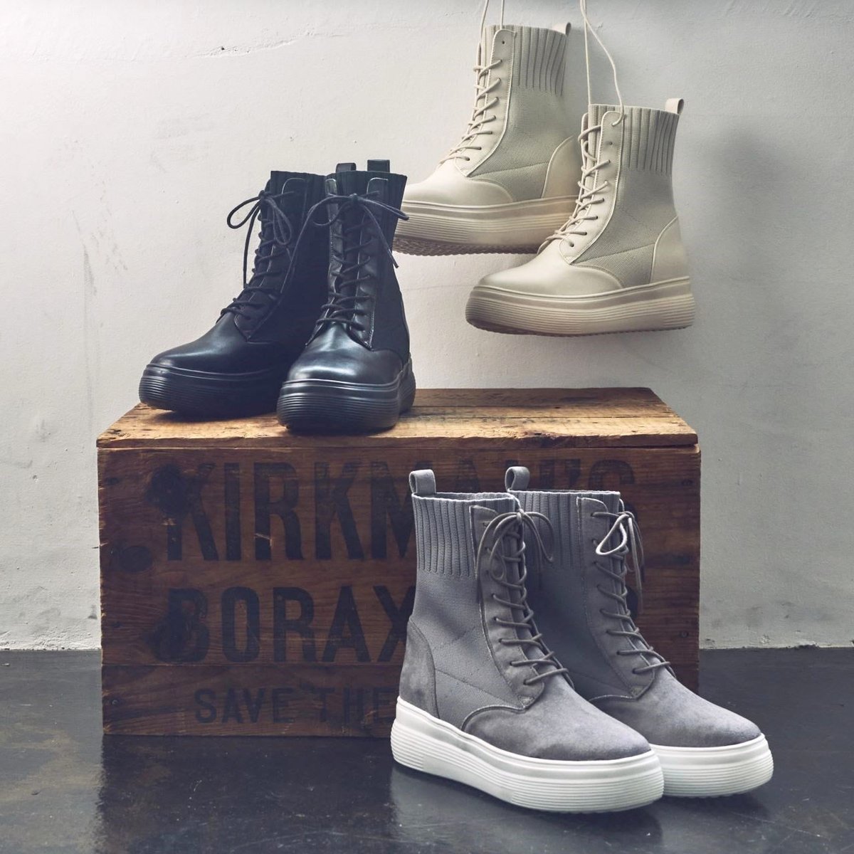 1741 LACEUP KNIT BOOTS