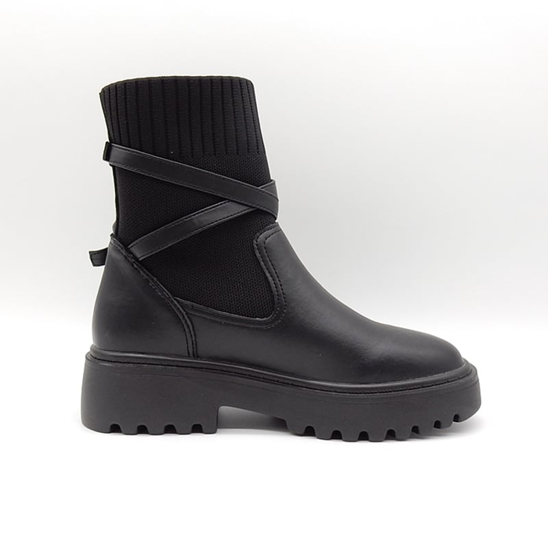 あだむ　② WX8804 CROSS BELT KNIT SHORT BOOTS | MUUM