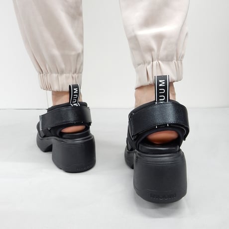 MUMM LOGO CHUNKY HEELS  SANDAL/742