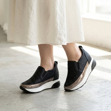 WX9882 SQUARE BIJOU SLIP-ONS SNEAKER