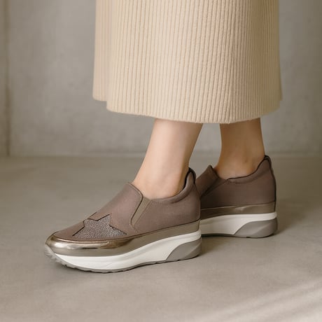 XJ150 STAR INHEEL  SLIP-ONS SNEAKER
