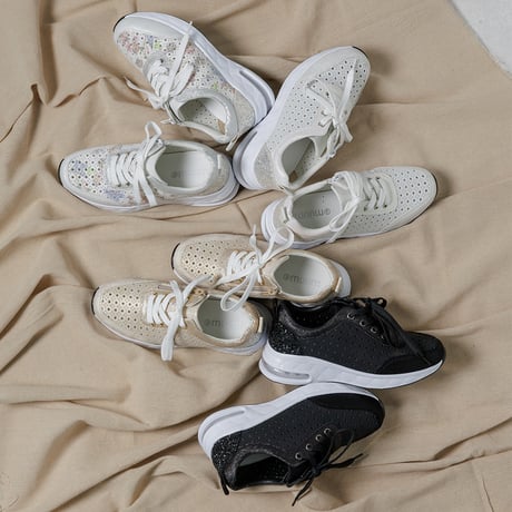 WX3502 PUNCHING SIDE FASTENER SNEAKER