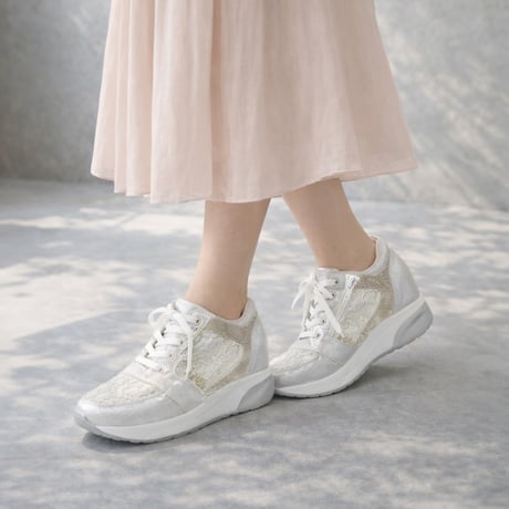 XJ152 TULLE LACE INHEEL SNEAKER
