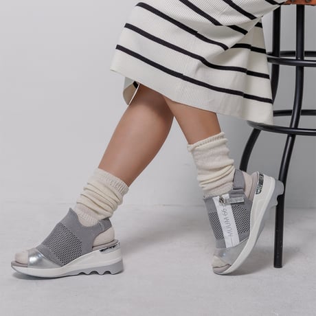 WX2104 MUUM LOGO FLYKNIT SANDAL