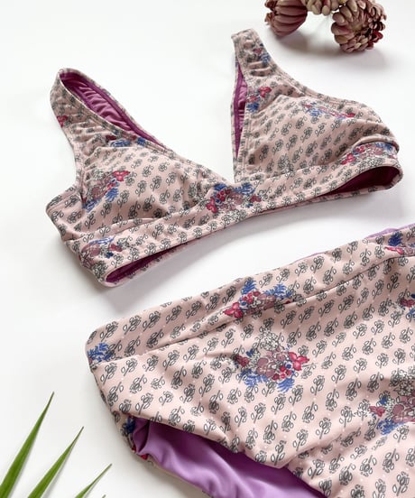 Tiny flower bikini set 🇮🇩　　　pink　S/M 　M/L