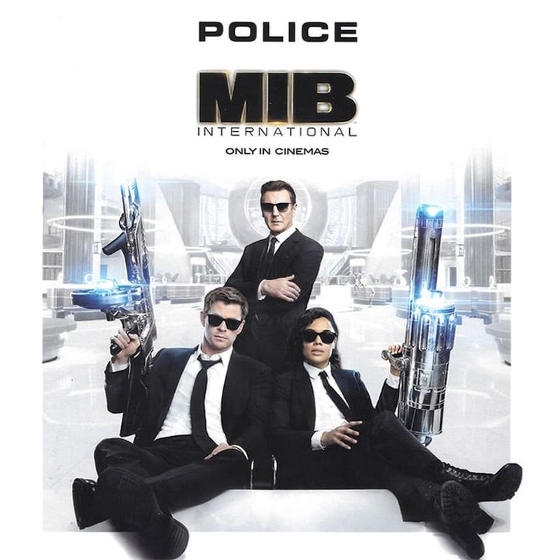 POLICEサングラスメンインブラックモデル 限定】メンインブラックモデル ポリスSPL872 I ブラック | SALON