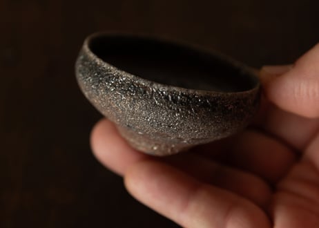 自然釉シボぐい呑　R7-26