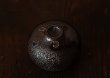 自然釉貝目シボぐい呑　R7-19