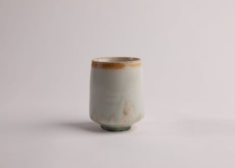 灰釉筒湯呑　Ash-Glazed Cylindrical Teacup　R8-048-4