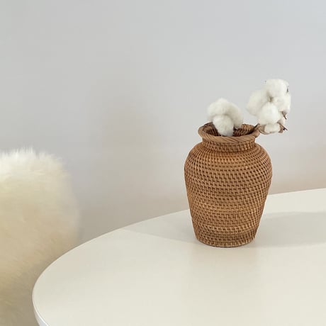 ratan flower vase