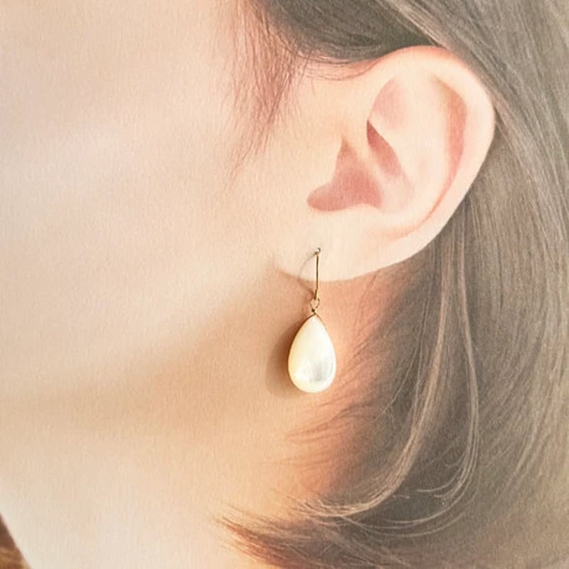 白蝶貝 1粒ピアス / イヤリング 【K10】 | carob