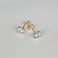アクアマリン 5mmストーン 1粒ピアス 【K18】  un deux trois シリーズ