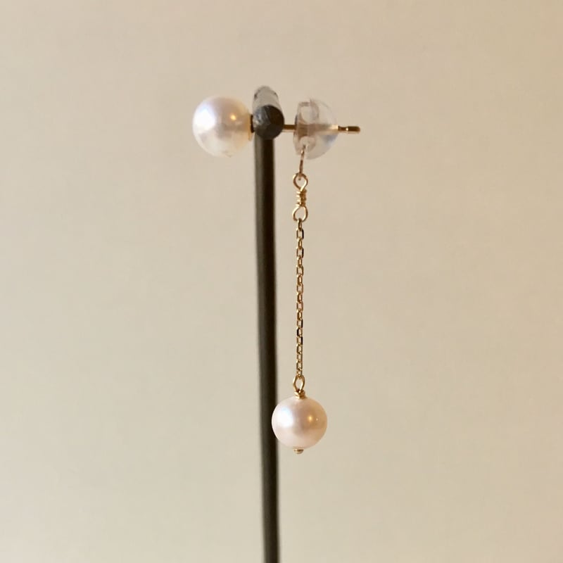 ジュリー パールチェーン バックキャッチ ピアス 【K10】 | carob ジュリー パールチェーン バックキャッチ ピアス 【K10】 | carob
