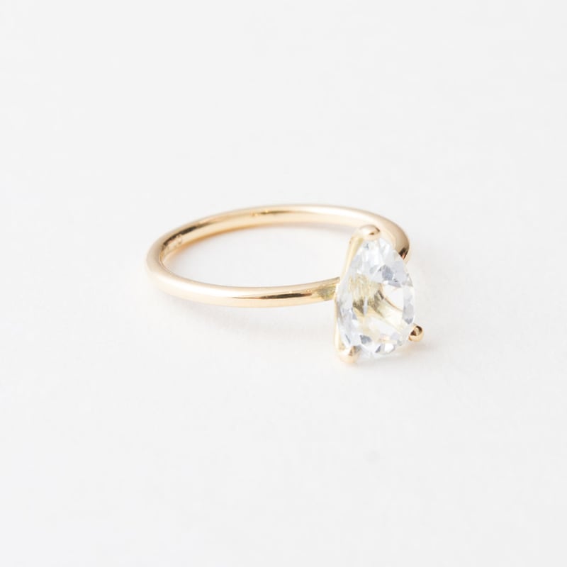 ホワイトトパーズ ペアシェイプ リング 【K18】 | carob