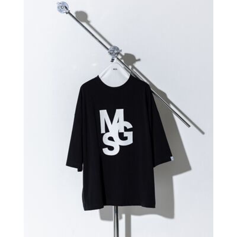 M53. MGS フロントビッグプリントタックT white/black | RUTILE