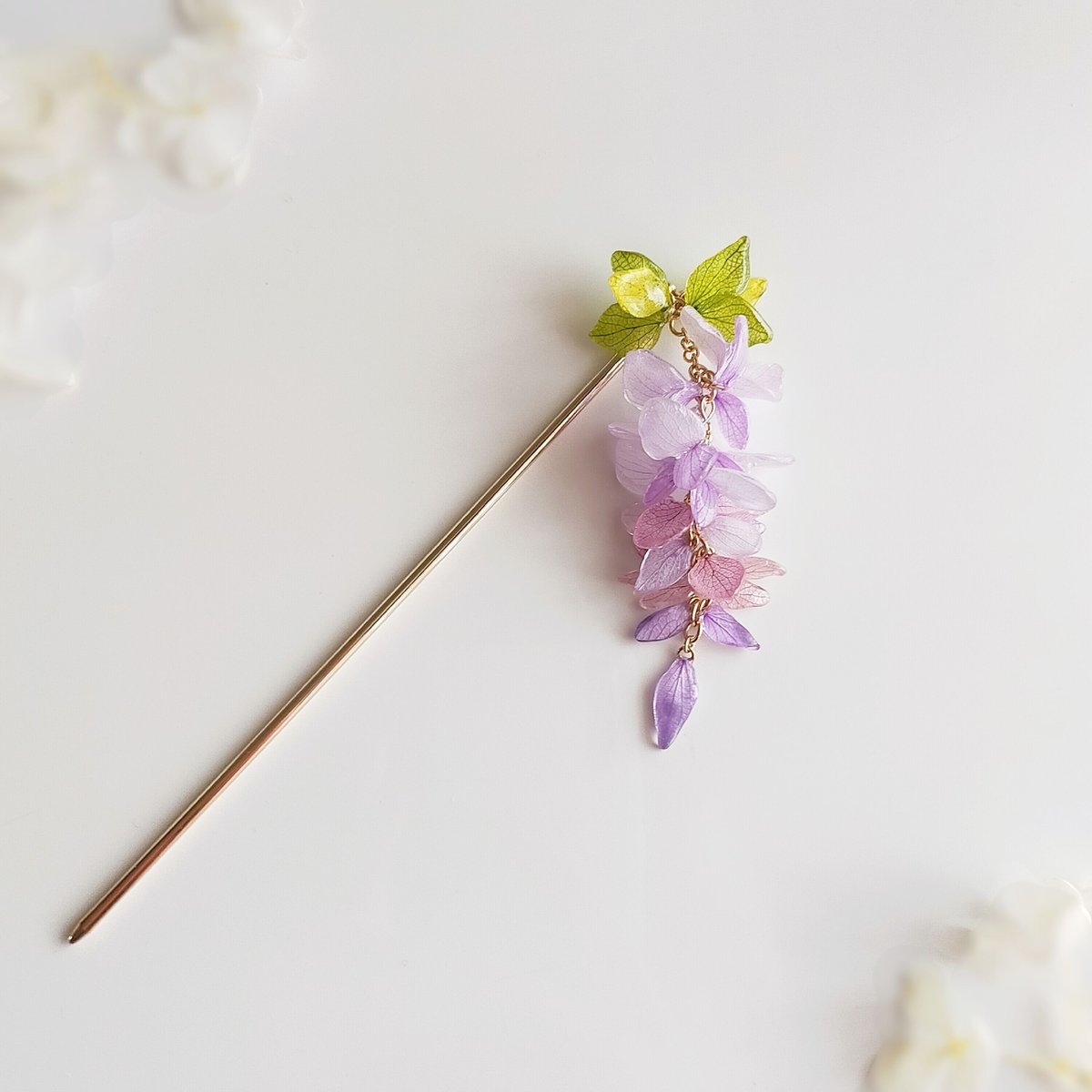 受注制作】生花細工. 本物のお花 藤の房の揺れる髪飾り／かんざし／簪 