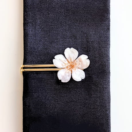 【受注制作】Everpink Sakura. 本物のお花　厳選した桜のネクタイピン/タイピン　メンズ　ソメイヨシノ