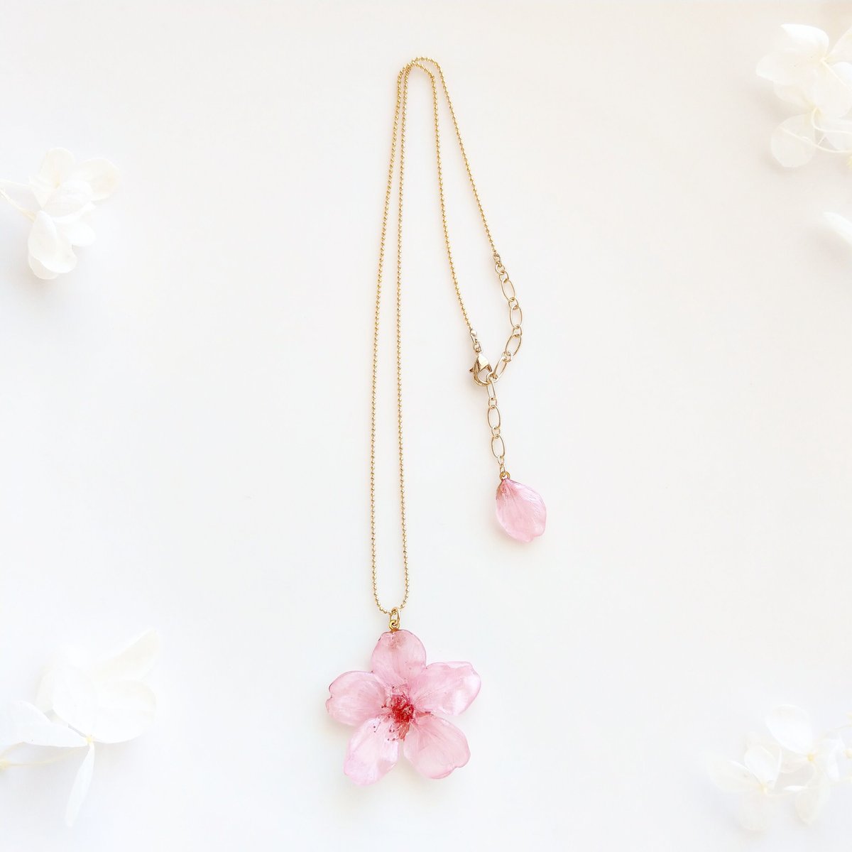 【受注制作】Early Bloom. 本物のお花 早咲き桜のネックレス 