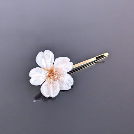 【受注制作】Everpink. こだわりの花びらで仕上げた本物の桜の髪飾り／ヘアピン