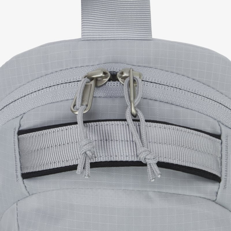 THE NORTH FACE グレー スリングバッグ THE NORTH FACE ザ ノースフェイス スリングバッグ ボディバッグ