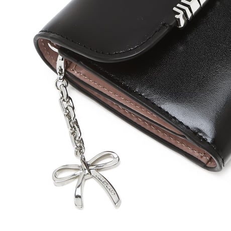 ジルスチュアート リボン チャーム 三つ折り ウォレット Black JILL STUART 財布