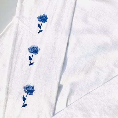 受注商品：Romance Movie,Music,BookシリーズロンT＆シール3枚&ステッカー4枚付き(M/XL) ※1ヶ月〜1ヶ月半頂きます。