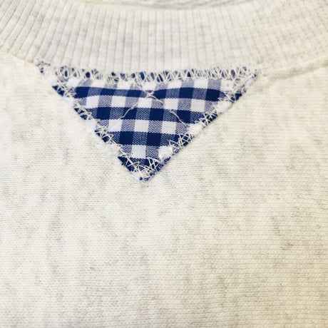 受注商品：本を読むとハートが見える♡thank to Book裏起毛リメイク(ハートパッチ)　スウェット（M/XL)※1ヶ月〜1ヶ月半かかります