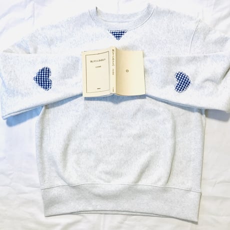 受注商品：本を読むとハートが見える♡thank to Book裏起毛リメイク(ハートパッチ)　スウェット（M/XL)※1ヶ月〜1ヶ月半かかります