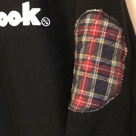 受注商品：thank to Book ロゴプリント 裏起毛リメイク　スウェット（M/XL)※1ヶ月〜1ヶ月半かかります。