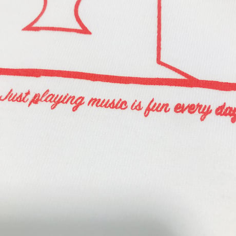 音楽のある生活Tシャツ（Red)(S/M/XL)※翌々週の金曜日