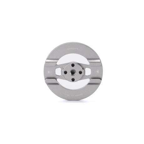 Tilta Universal Magnetic Mounting Bracket (1/4″-20) – Titanium Gray (TA-UMM-1420-TG)