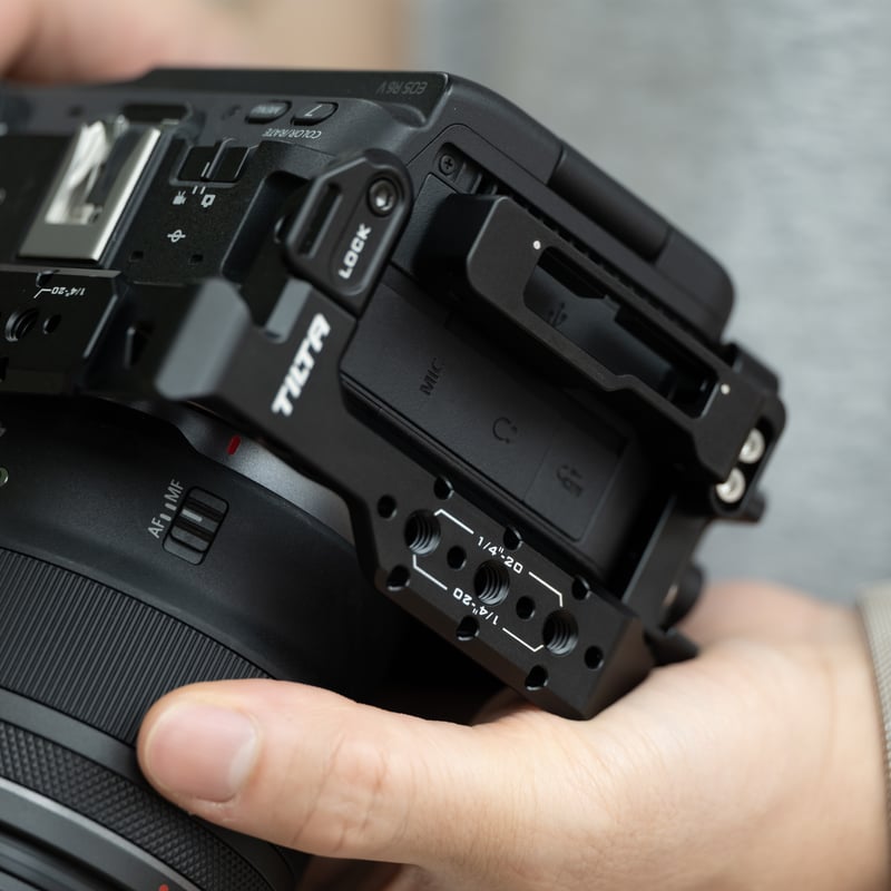 キヤノン EOS R6 V用フル/ハーフ対応カメラケージ (TA-T102-FCC-B) |