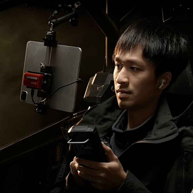 Apple iPad用多機能マウントクランプ Multi-Functional Mountin