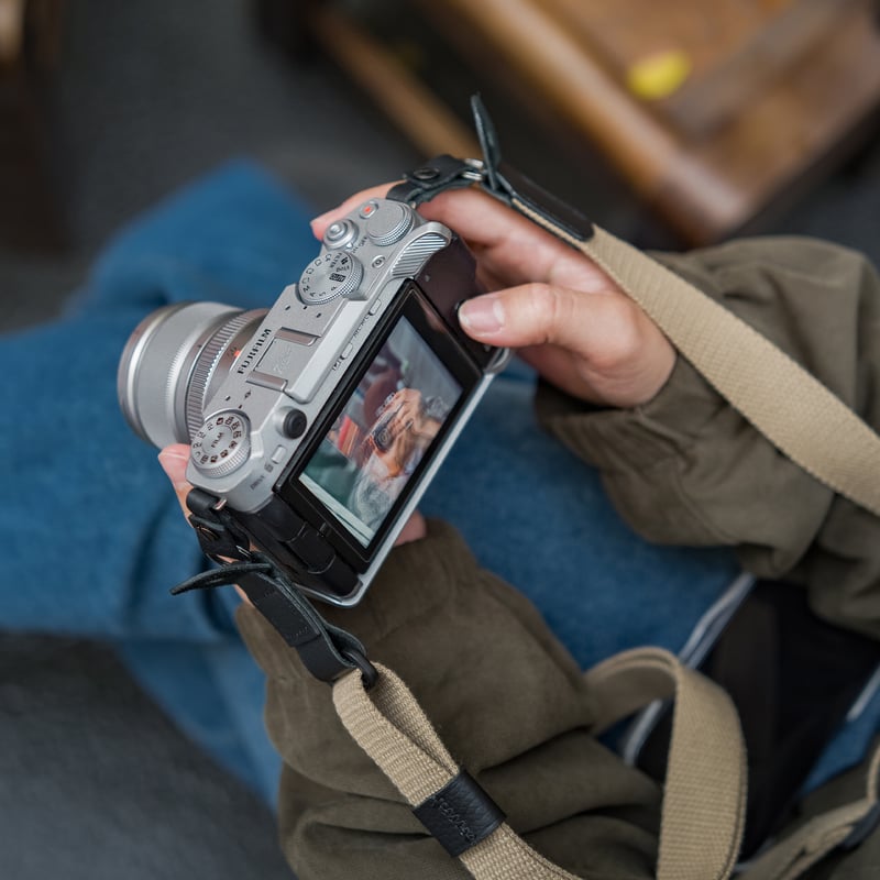 富士フイルム X-M5用ホットシューサムブラケット Hot Shoe Thumb Bracke