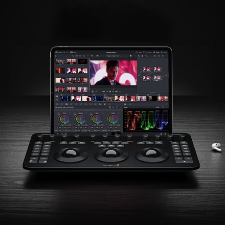 Blackmagic Design DaVinci Resolve Micro Color Panel (EN / パネルラベル英語表記) (DV/RES/AAAPNLMIC/EN)