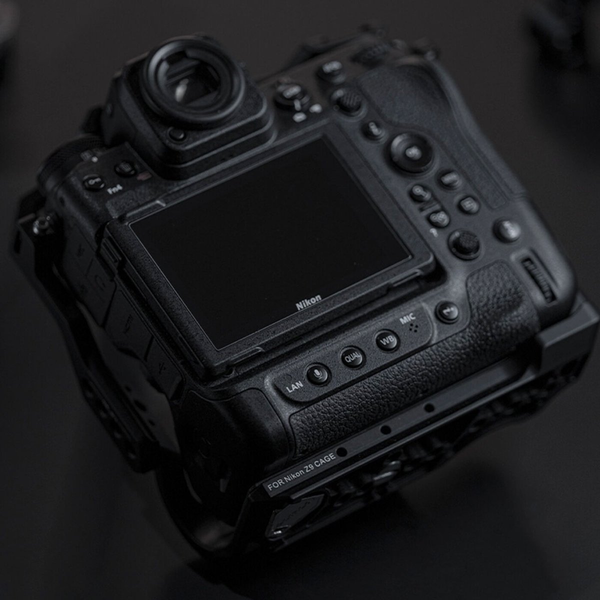 Nikon Z9 本体＋純正バッテリー3個＆Tiltaケージ 即戦力セット Nikon