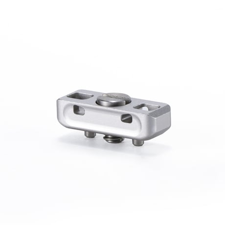 [在庫限り]Khronos ユニバーサルアクセサリーマウントアダプター Universal Accessory Mounting Adapter (1/4"-20)  (TA-UAA-1420)