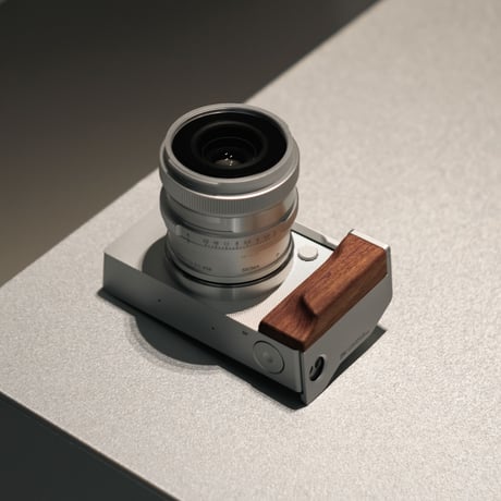 [生産終了]Sigma BF用木製グリップ付き取付ベースプレート Mounting Baseplate with Wooden Grip (TA-T85-WG)