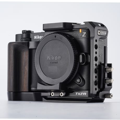Nikon ZR用 カメラケージ パワーキット Camera Cage for Nikon ZR Power Kit - Black (TA-T98-C-B) [Vマウントバッテリープレート付属]