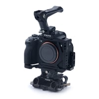 [在庫限り]Camera Cage for Sony a7R V Half Cage Pro Kit (TA-T46-B) ハーフケージ、ベースプレート、トップハンドル、NATOレールアタッチメント